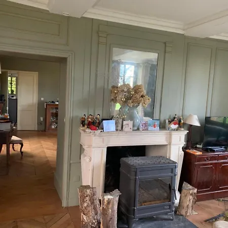 Le Manoir And Le